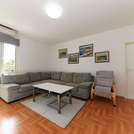 Apartmani Tonci Pag Đảo Pag Ngoại thất bức ảnh
