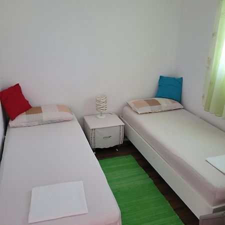 Apartmani Tonci Pag Đảo Pag Ngoại thất bức ảnh