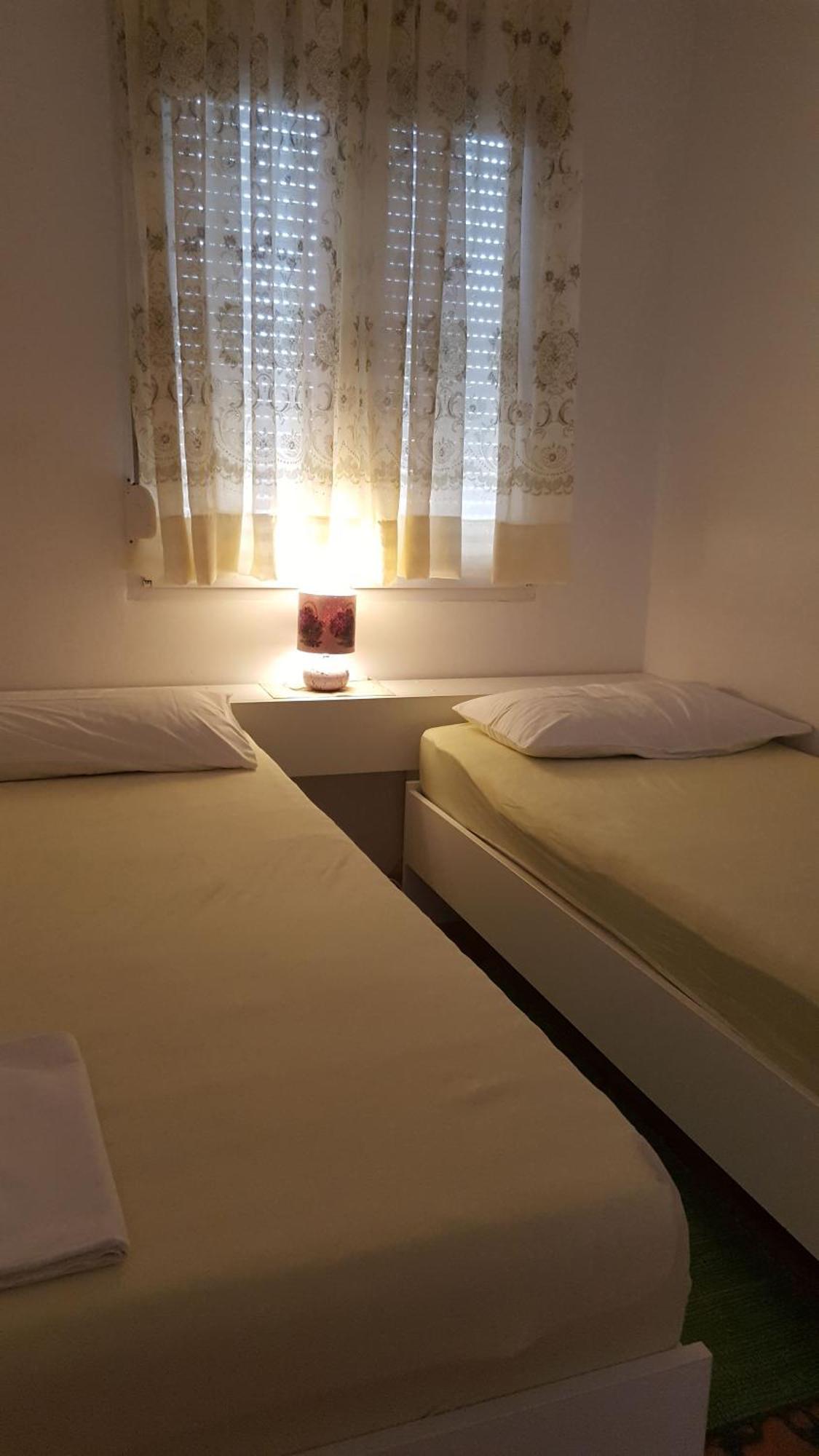 Apartmani Tonci Pag Đảo Pag Ngoại thất bức ảnh