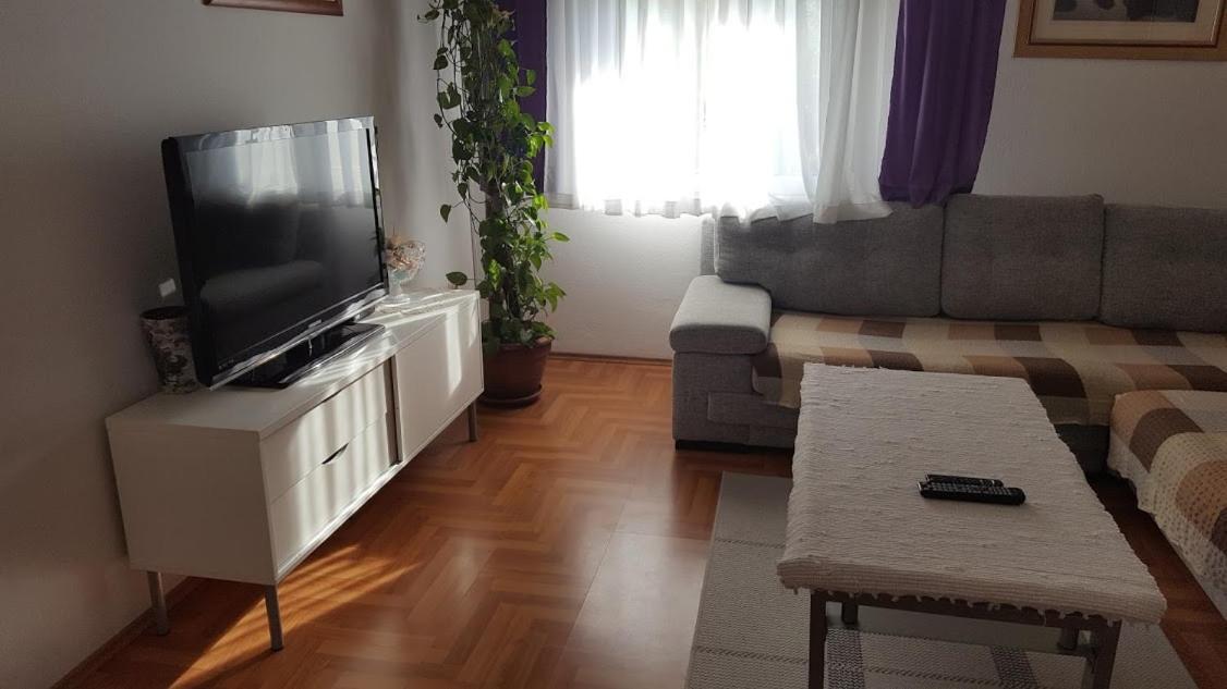 Apartmani Tonci Pag Đảo Pag Ngoại thất bức ảnh